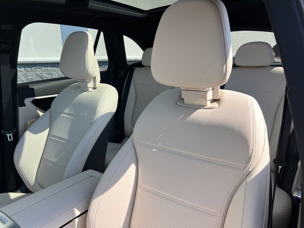 New 2027 Mercedes-Benz GLC 300 4MATIC image 14