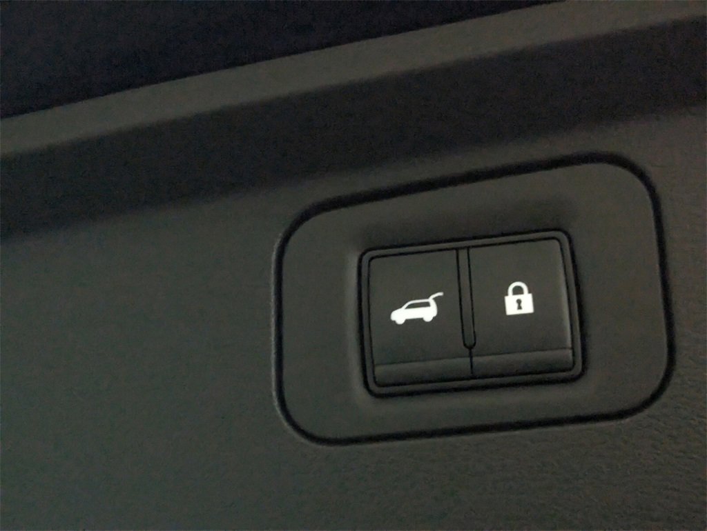 Used 2025 INFINITI QX80 Luxe image 14