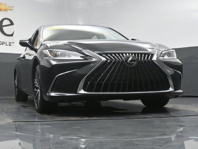 Used 2025 Lexus ES 350 w/ Premium Package FWD image 3