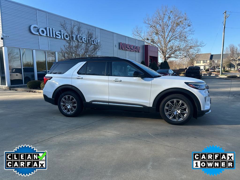 Used 2025 Ford Explorer Platinum image 2
