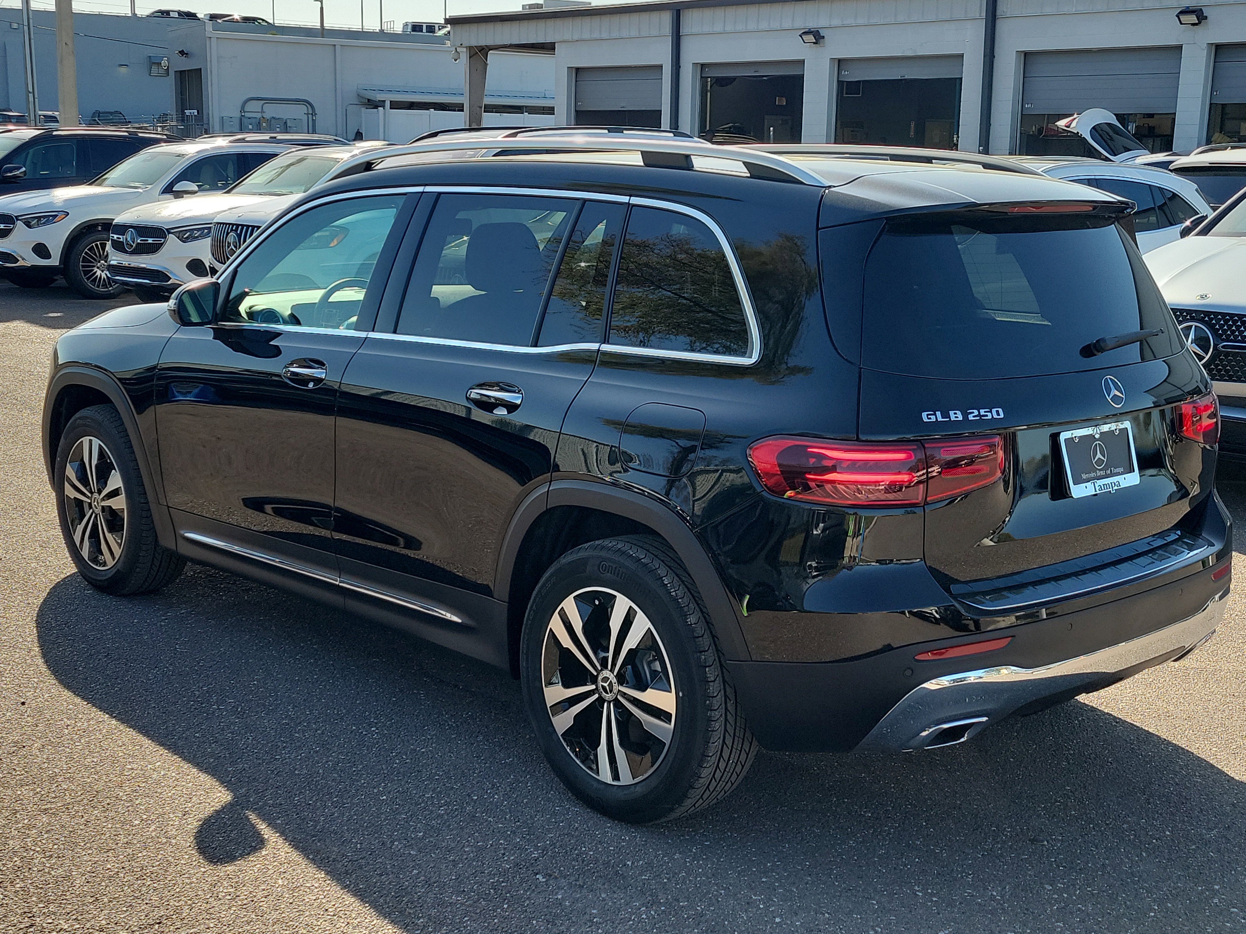 Certified 2026 Mercedes-Benz GLB 250 GLB 250 image 4