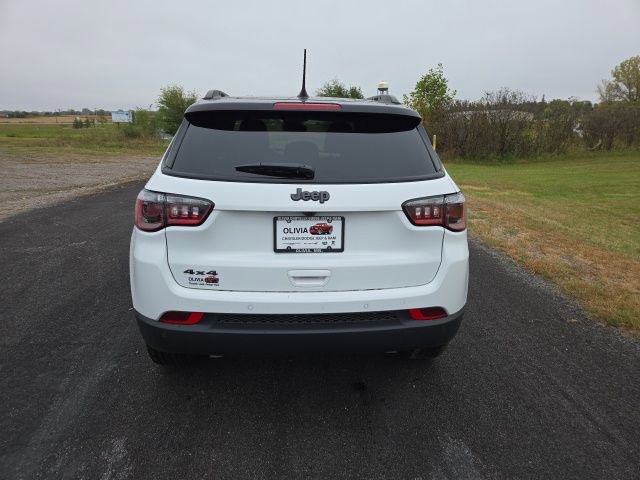 New 2026 Jeep Compass Limited w/ Sun, Sound & Navigation Group image 4