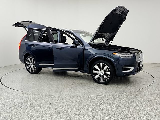 Certified 2023 Volvo XC90 B6 Ultimate w/ Protection Package AWD/4WD image 10
