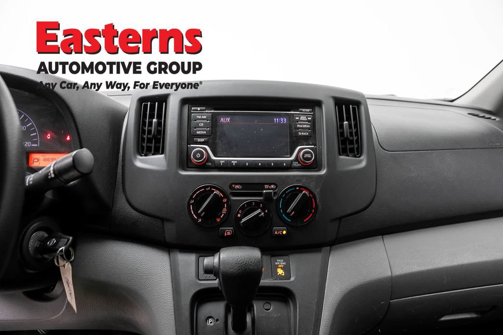 Used 2019 Nissan NV200 SV FWD image 13