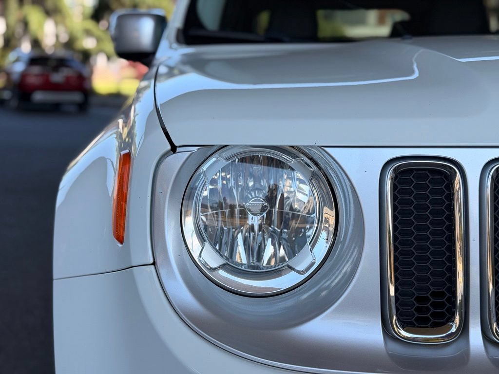 Used 2016 Jeep Renegade Limited AWD/4WD image 13