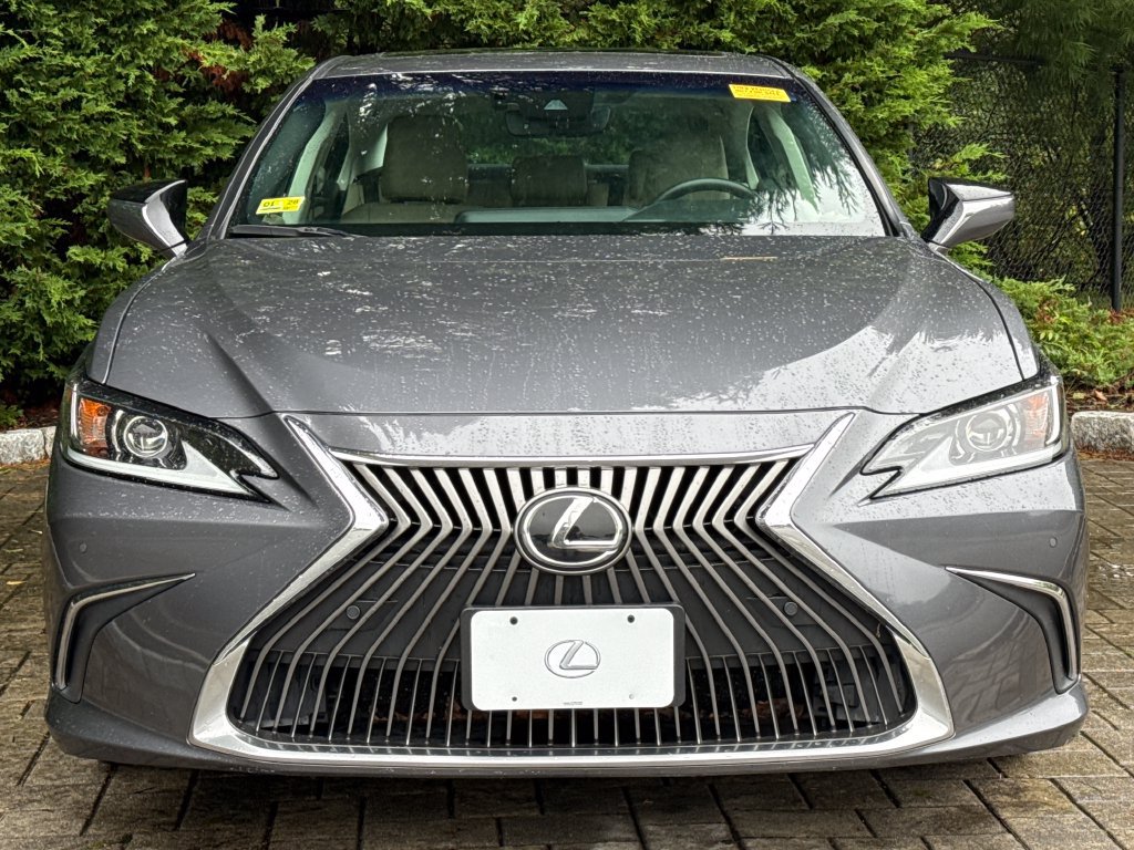 Used 2020 Lexus ES 350 w/ Premium Package FWD image 2