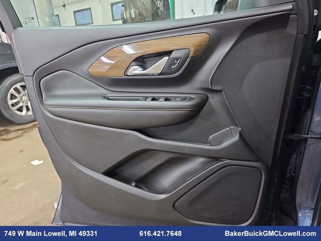 Used 2018 GMC Terrain SLE image 25