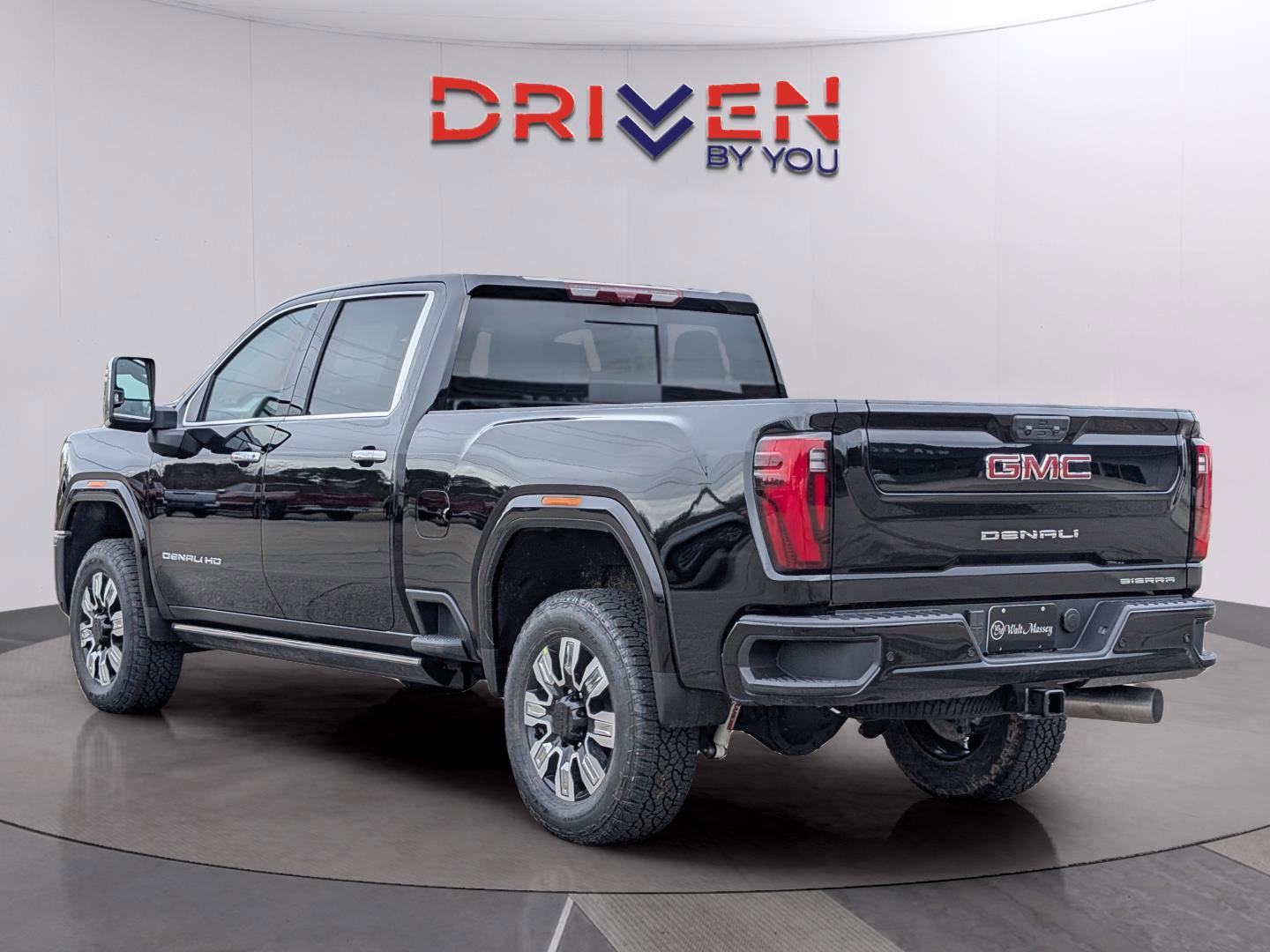 New 2026 GMC Sierra 2500 Denali w/ Denali Reserve Package image 3