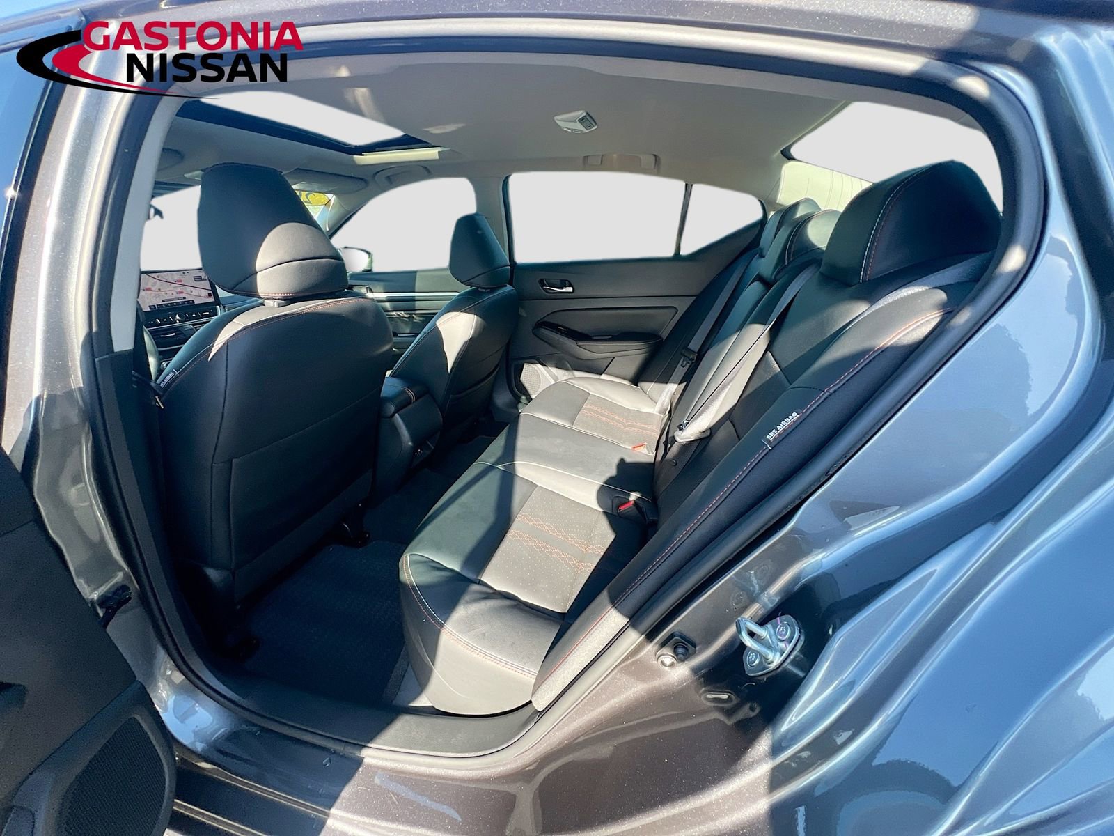 Used 2023 Nissan Altima 2.5 SR w/ SR Premium Package image 33