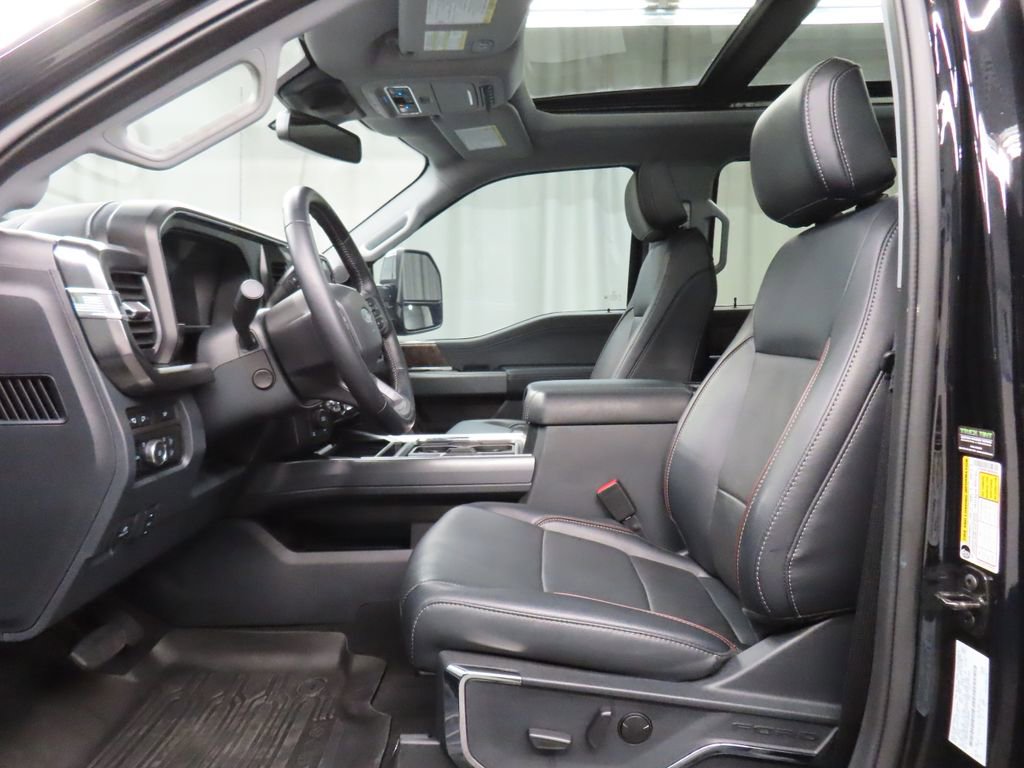 Used 2024 Ford F350 Lariat w/ Chrome Package image 9