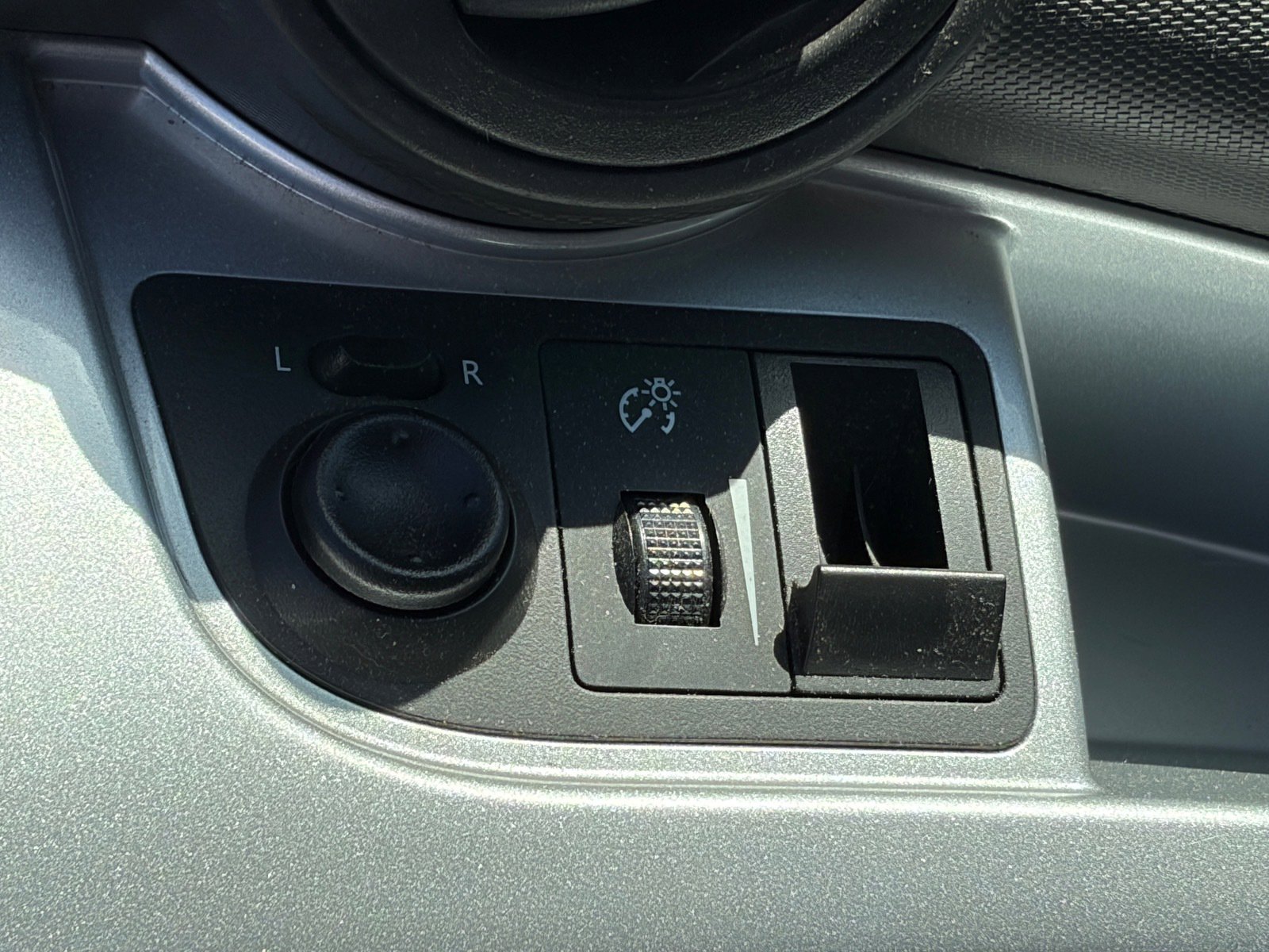 Used 2015 Chevrolet Spark LT FWD image 11