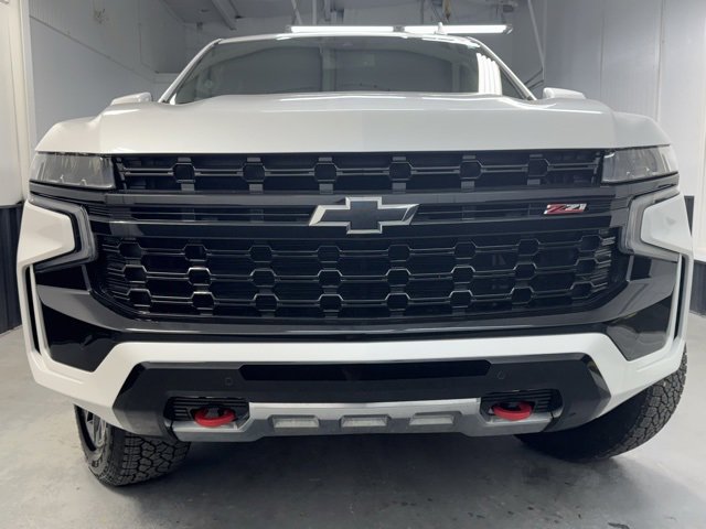 Used 2023 Chevrolet Suburban Z71 image 2