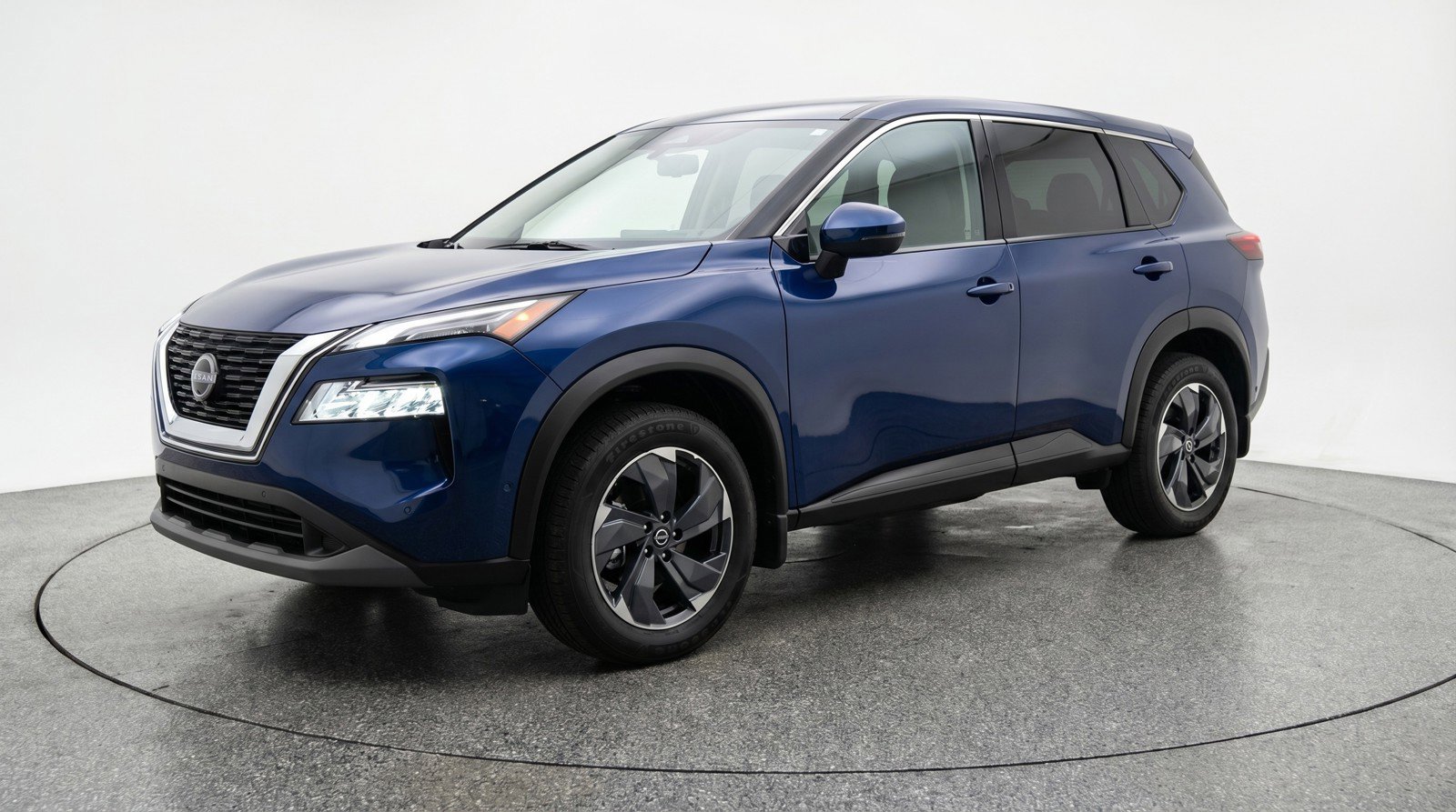 Used 2025 Nissan Rogue SV FWD image 3