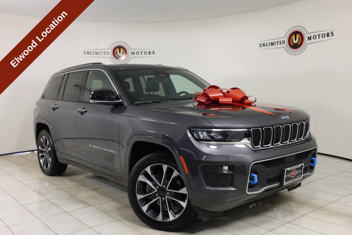 Used 2023 Jeep Grand Cherokee Overland w/ Luxury Tech Group IV AWD/4WD image 1