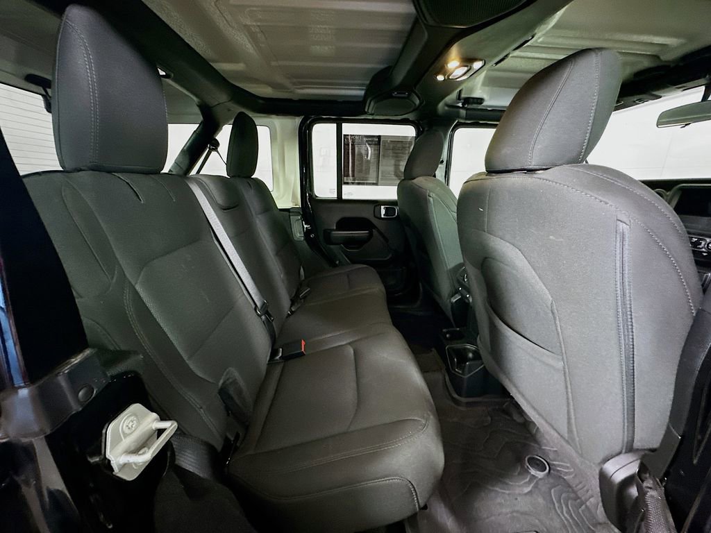 Used 2023 Jeep Wrangler Unlimited Sport image 11