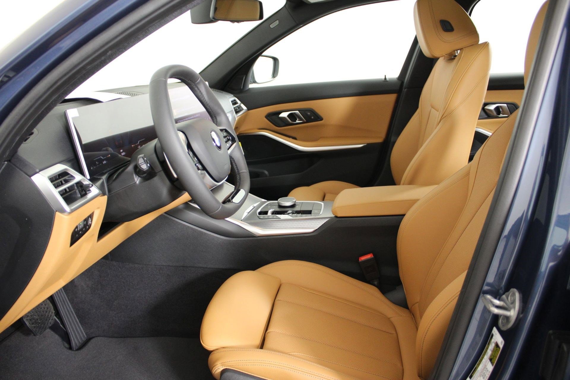 New 2026 BMW 330i Sedan w/ Premium Package RWD image 24