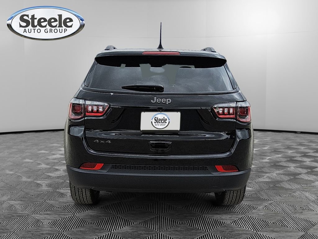 New 2026 Jeep Compass Latitude image 4