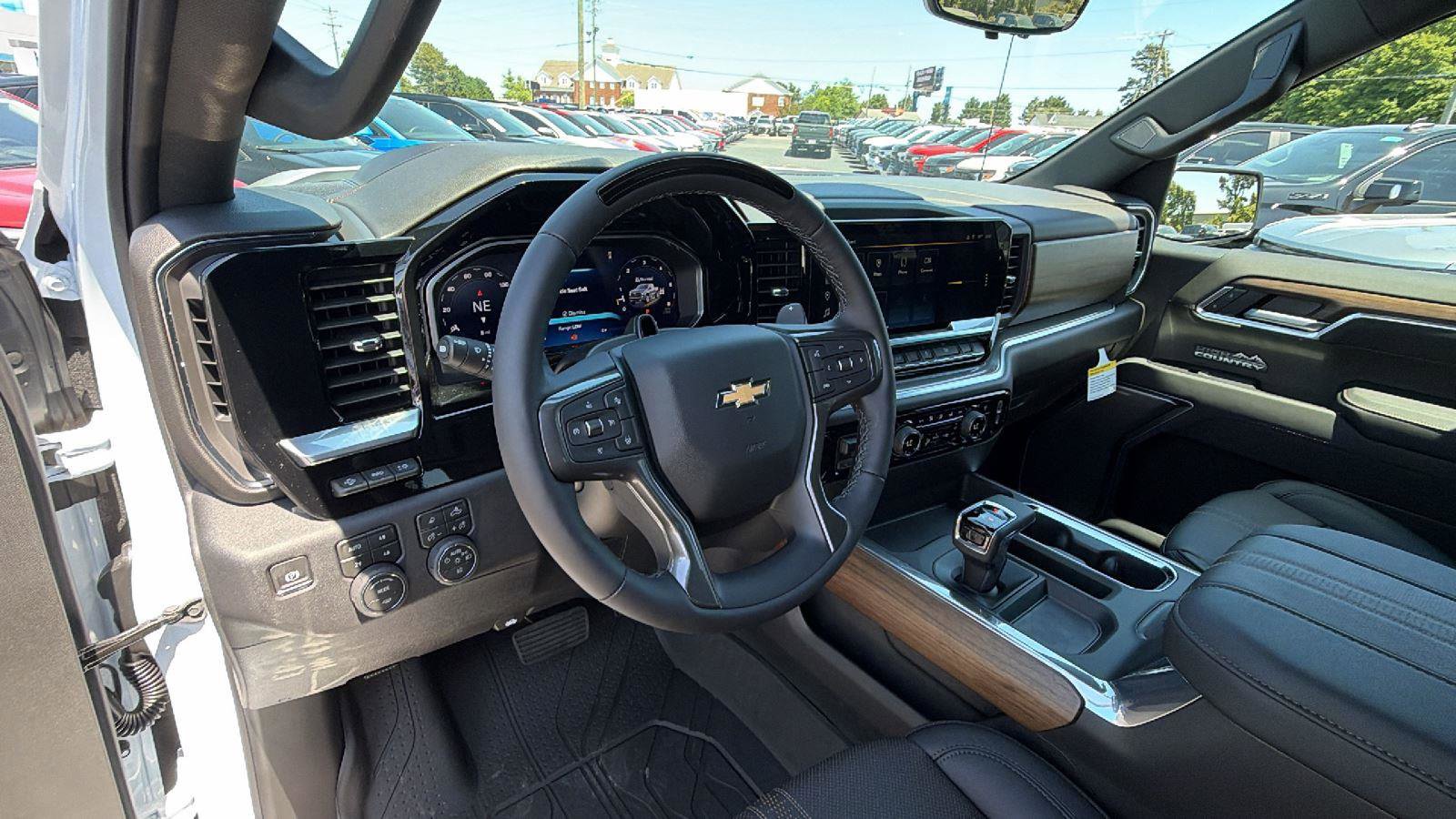 New 2026 Chevrolet Silverado 1500 High Country AWD/4WD image 19