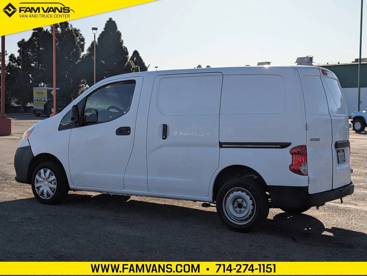Used 2015 Nissan NV200 S FWD image 5