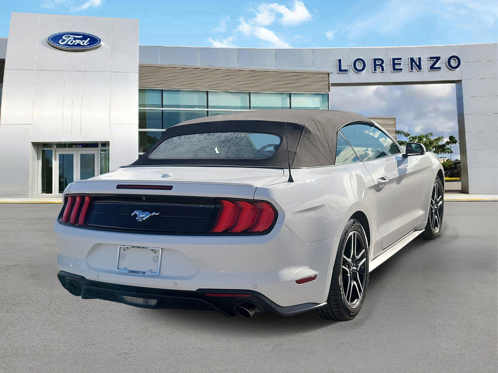 Used 2022 Ford Mustang Premium RWD image 5