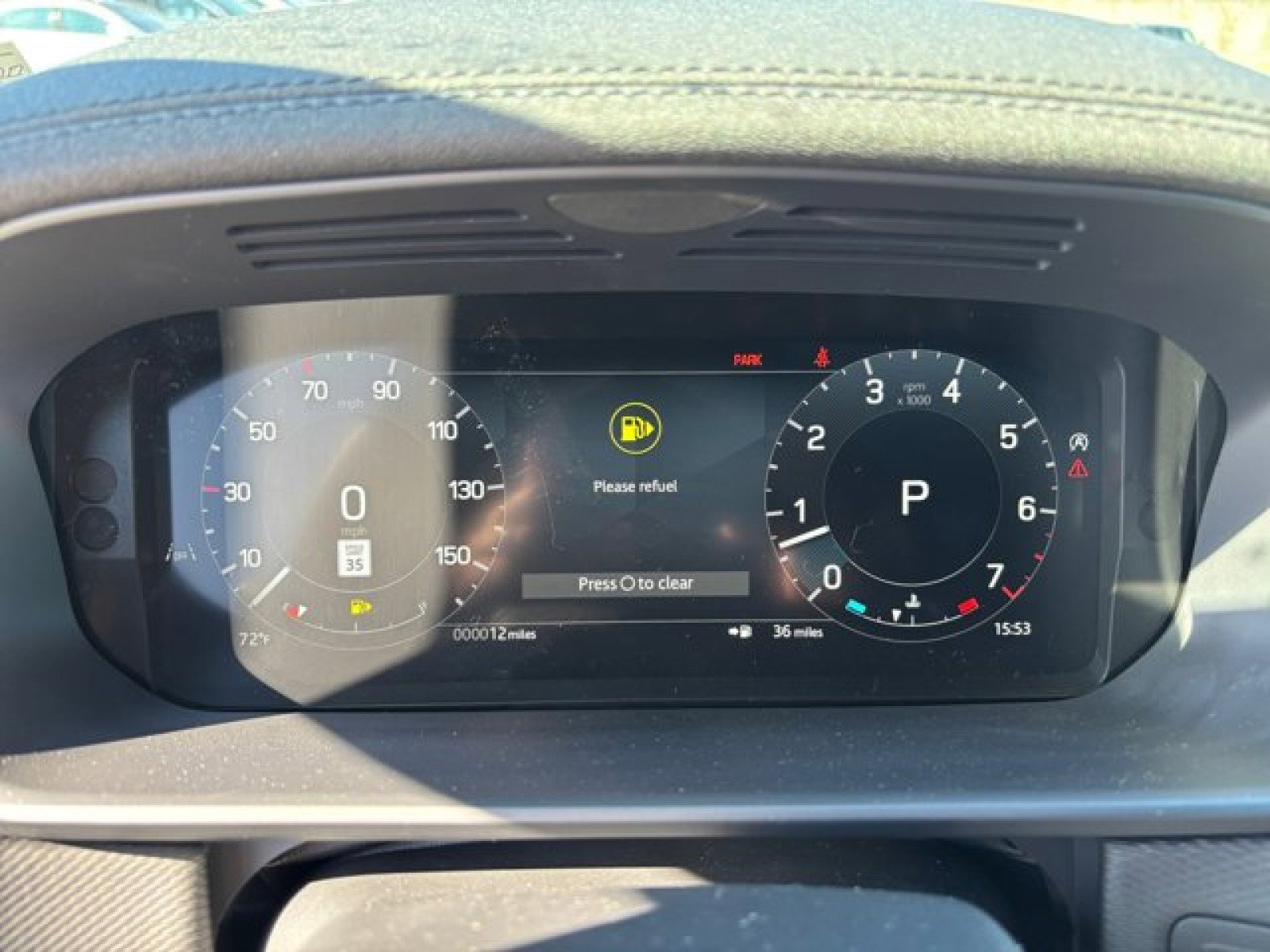 New 2025 Land Rover Discovery Dynamic SE image 24