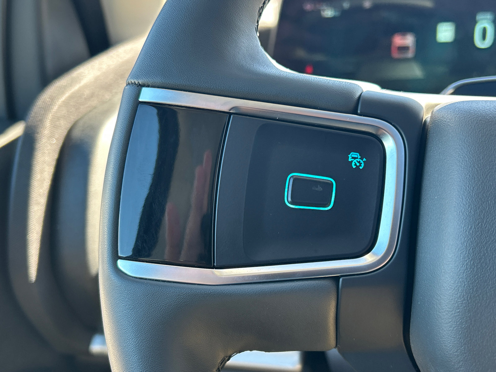 Used 2025 Ford Expedition Active image 13