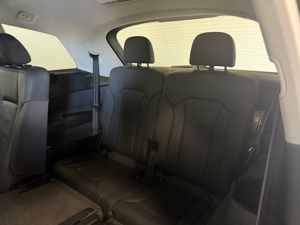 Used 2022 Audi Q7 3.0T Premium image 25