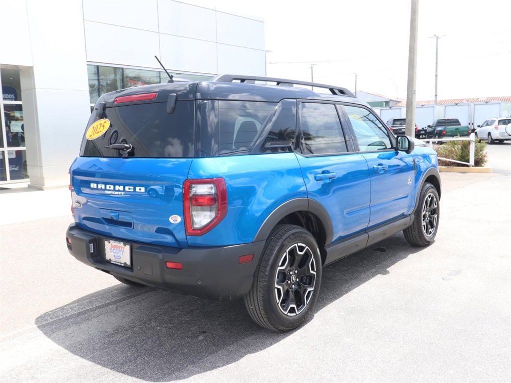 Used 2025 Ford Bronco Sport Outer Banks w/ Outer Banks Tech Package+ image 11