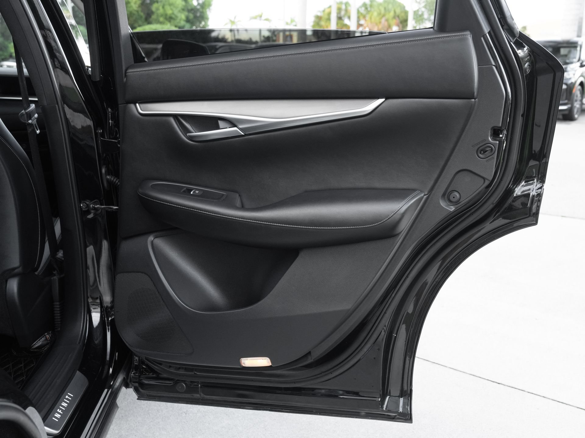 Used 2022 INFINITI QX50 Luxe FWD image 34