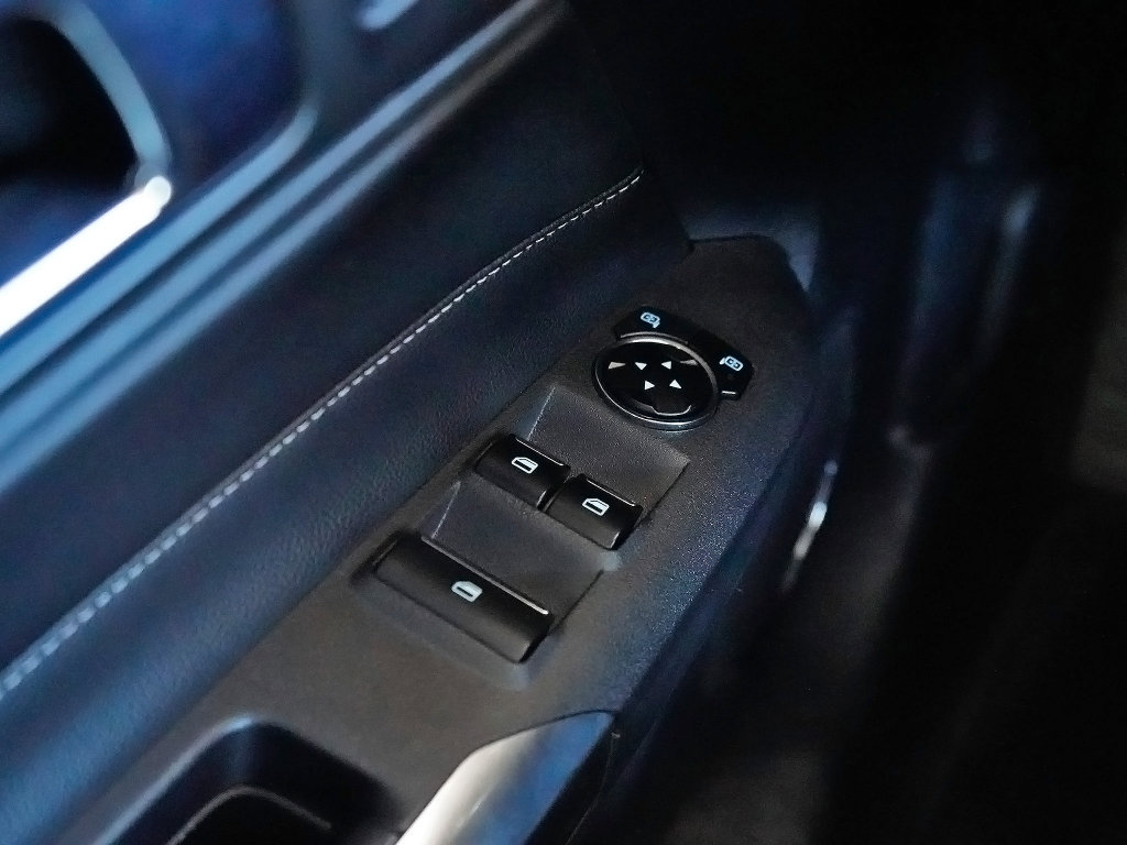 Used 2023 Ford Mustang Premium image 17