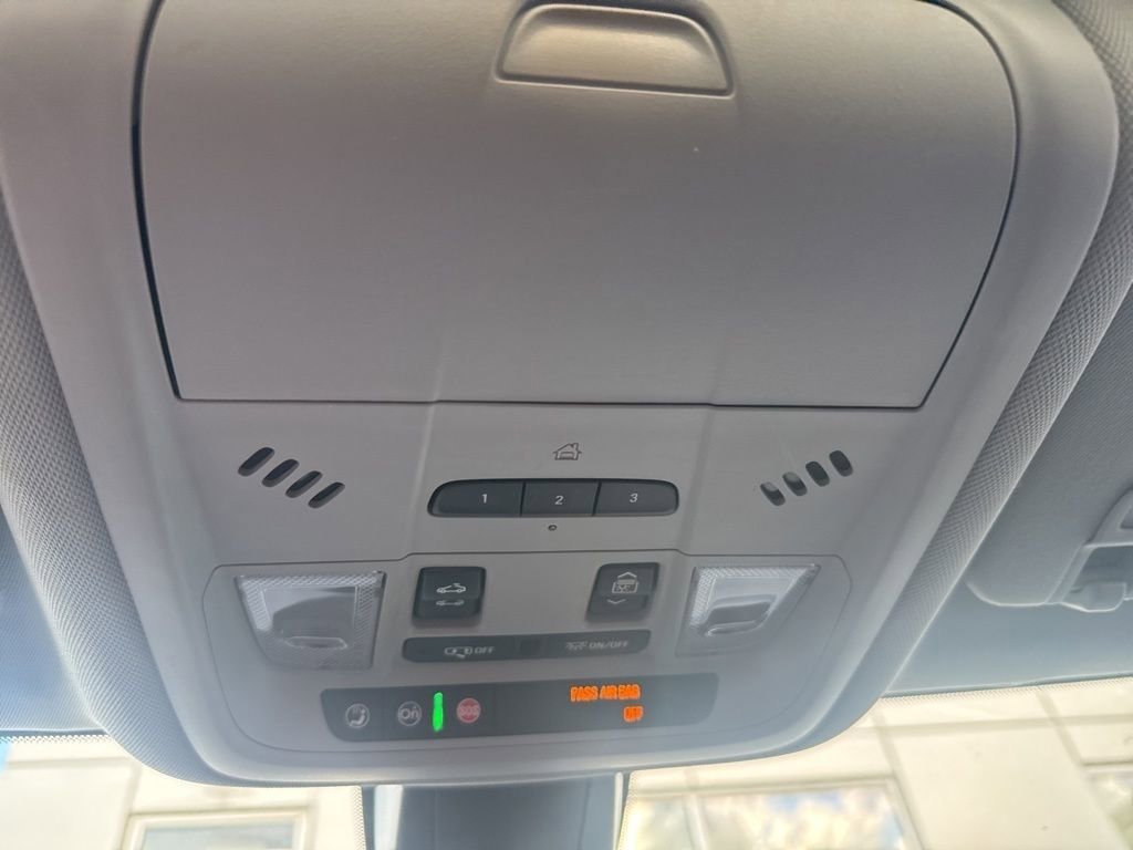 Used 2019 Chevrolet Blazer LT w/ Sun and Wheels Package FWD image 35