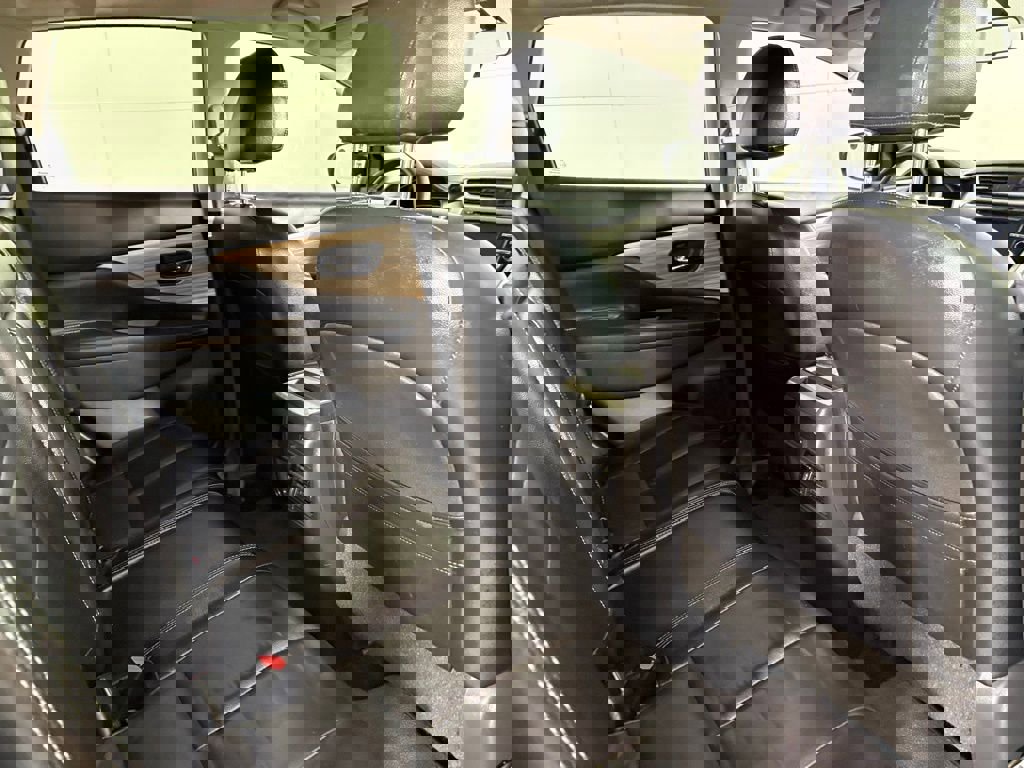 Used 2016 Nissan Murano SV image 17