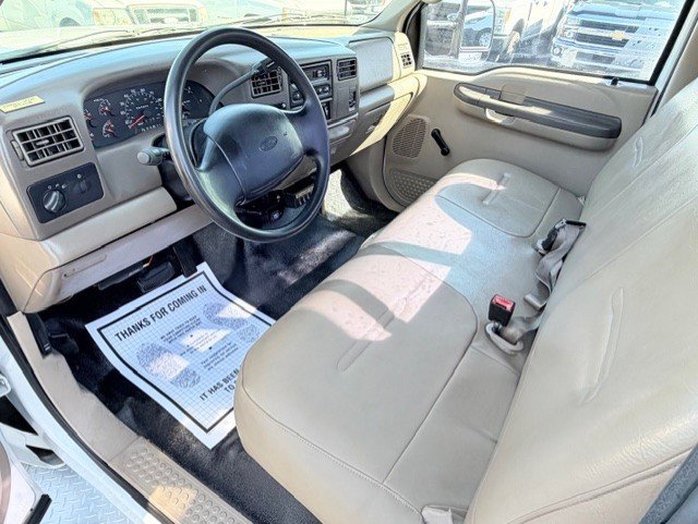 Used 2001 Ford F550 2WD Regular Cab Super Duty image 16