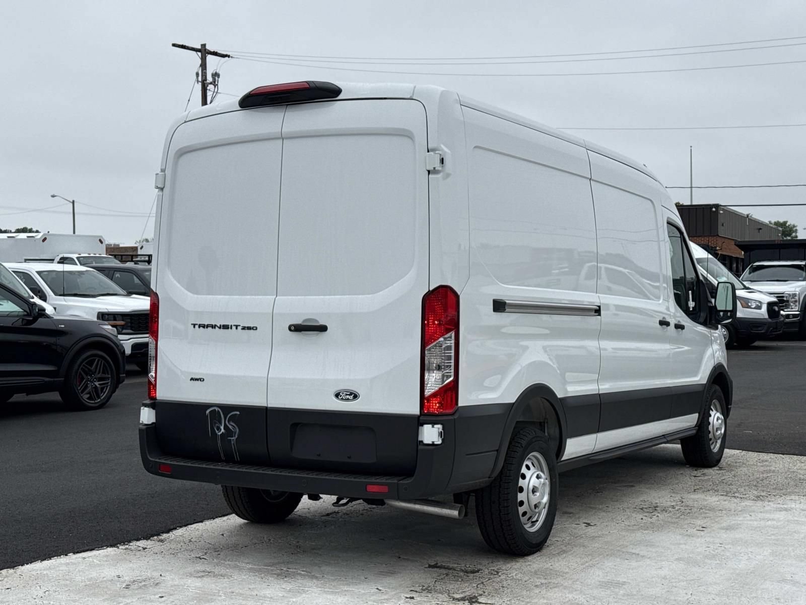 New 2026 Ford Transit 250 148 Medium Roof Extended AWD w/ Load Area Protection Package image 3