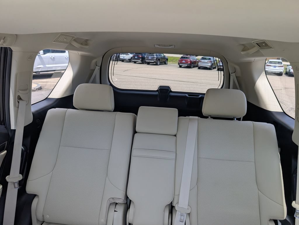 Used 2021 Lexus GX 460 Premium w/ Premium Package AWD/4WD image 23