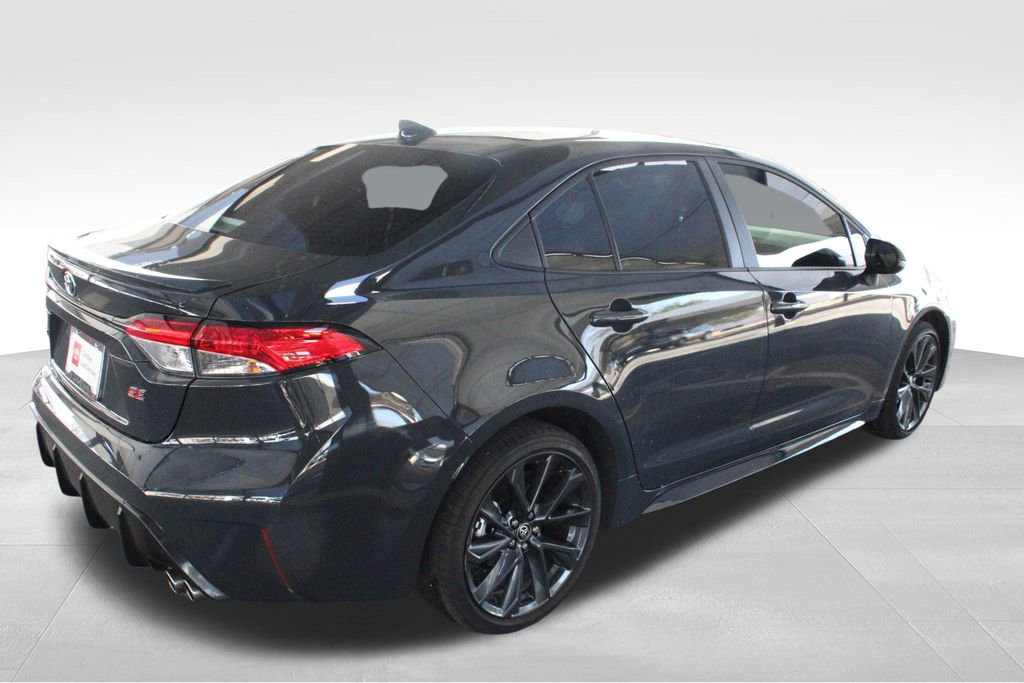 Certified 2026 Toyota Corolla SE w/ SE Package FWD image 15