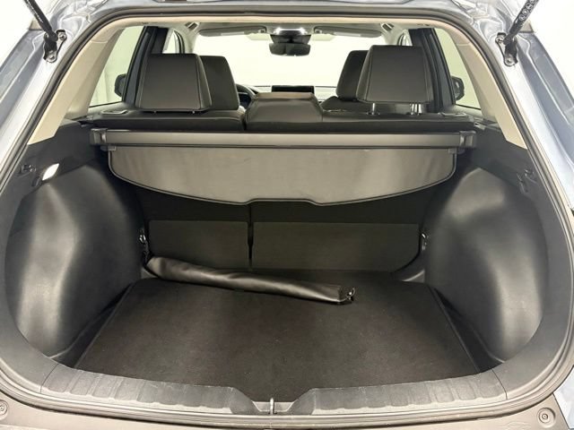 Used 2025 Toyota Corolla Cross XLE FWD image 8