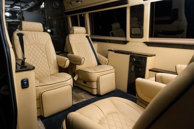 Used 2021 Mercedes-Benz Sprinter 3500 image 13