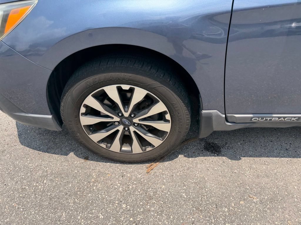 Used 2016 Subaru Outback 2.5i Limited AWD/4WD image 9