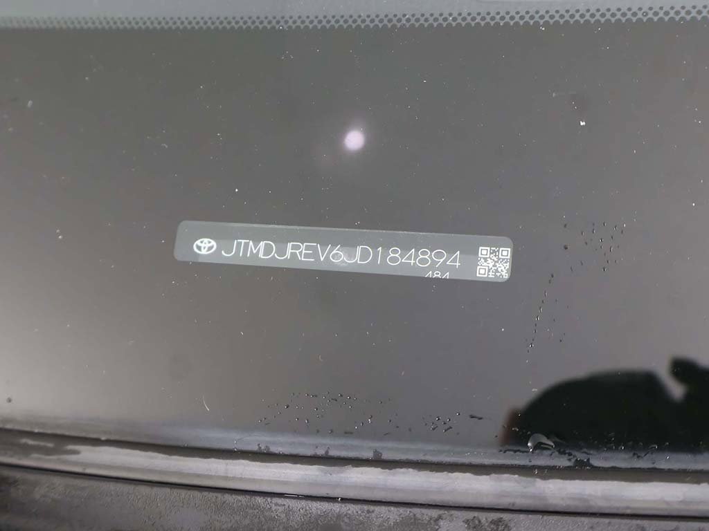 Used 2018 Toyota RAV4 Limited image 48