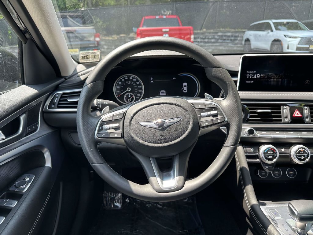 Used 2023 Genesis G70 3.3T AWD/4WD image 12
