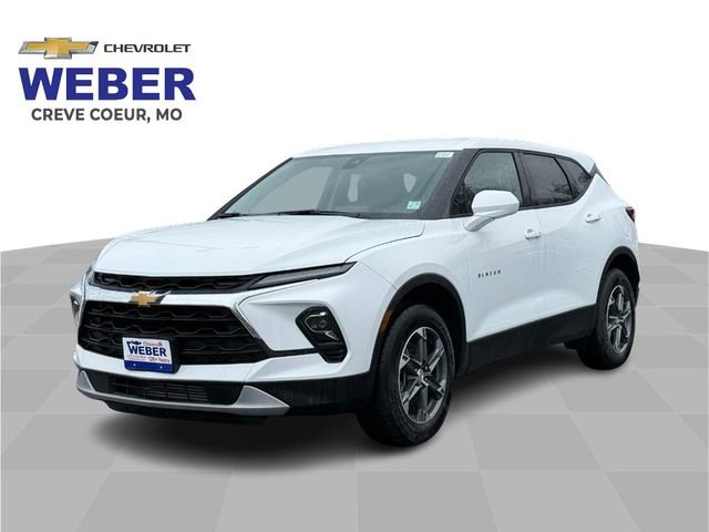 Used 2025 Chevrolet Blazer LT image 1