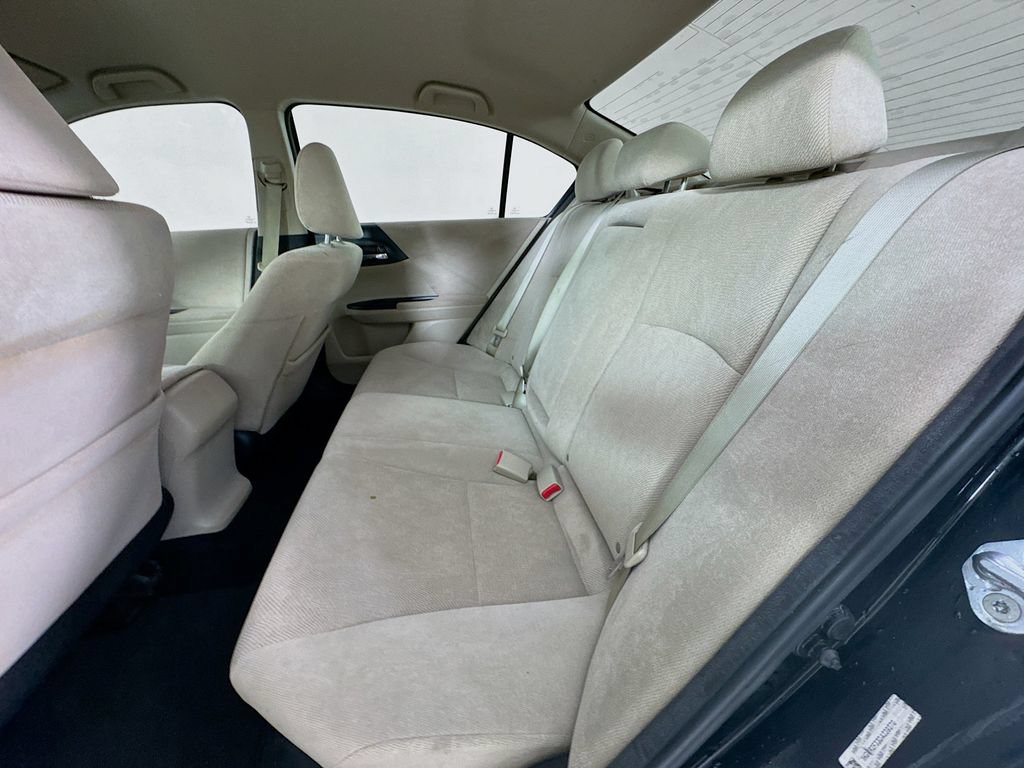 Used 2013 Honda Accord LX image 27