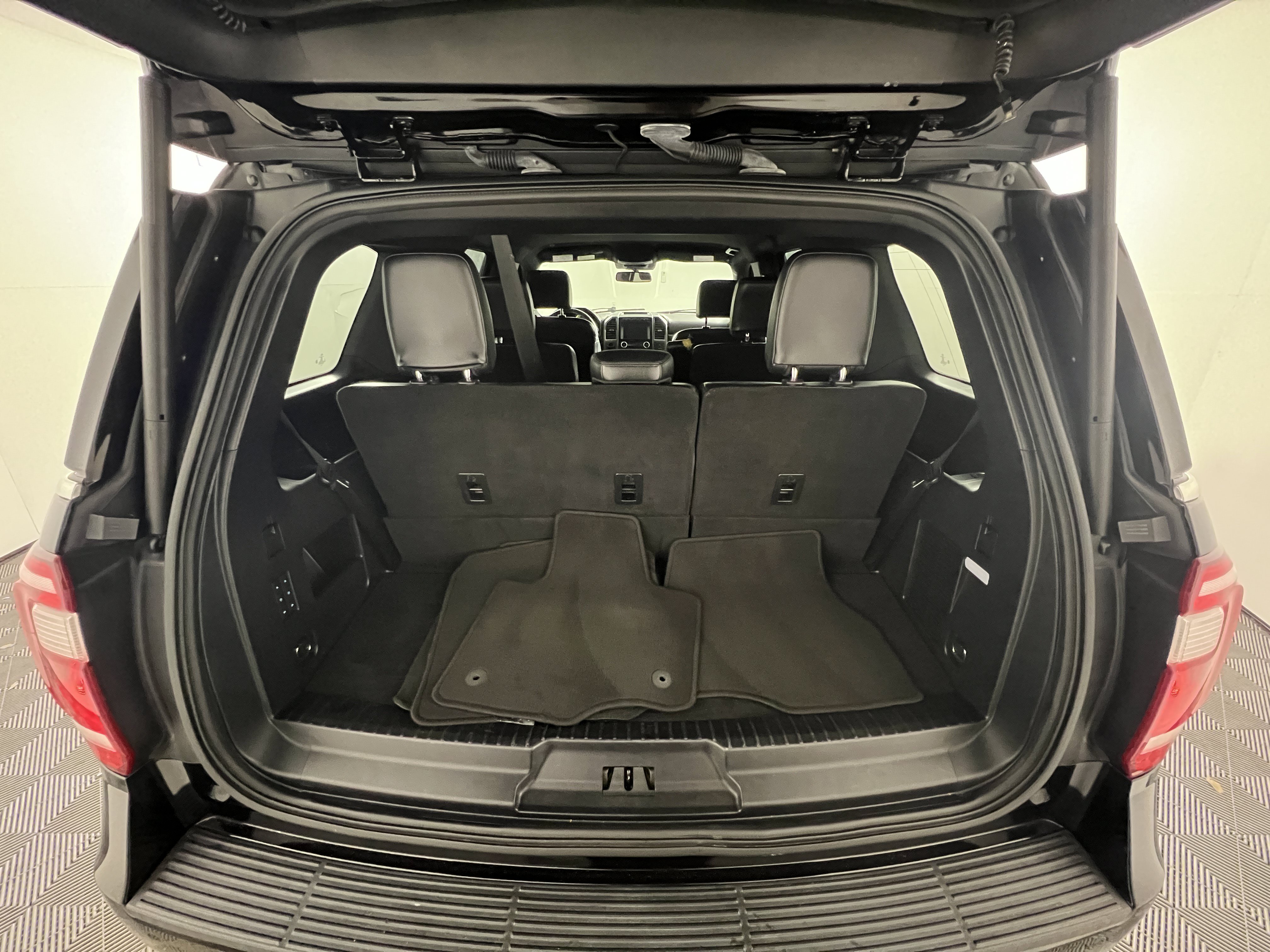 Used 2021 Ford Expedition XLT RWD image 19