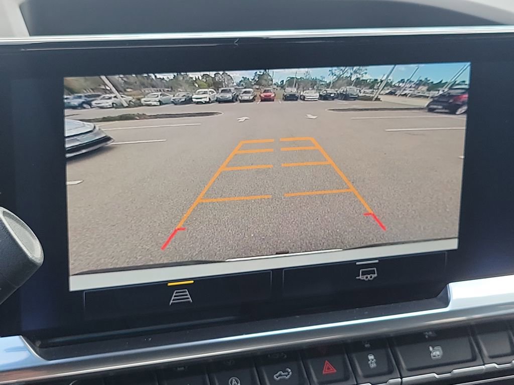 Used 2025 Chevrolet Silverado 1500 LT image 17