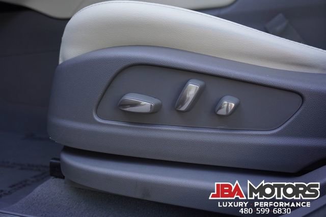 Used 2020 Cadillac XT5 Premium Luxury FWD image 58
