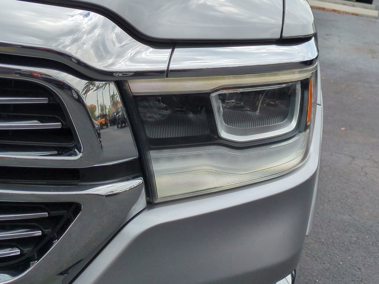 Used 2019 RAM 1500 Laramie image 10