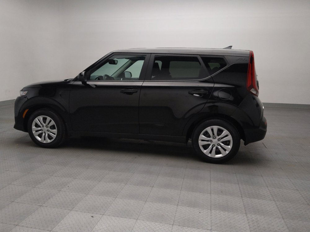 Used 2021 Kia Soul LX image 3