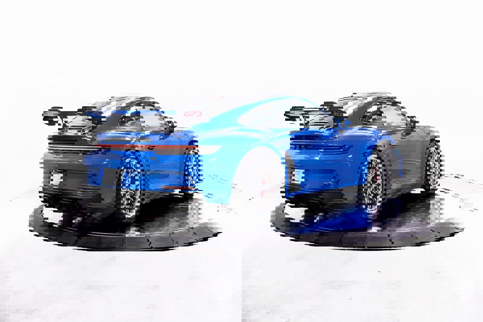 Certified 2022 Porsche 911 GT3 image 7