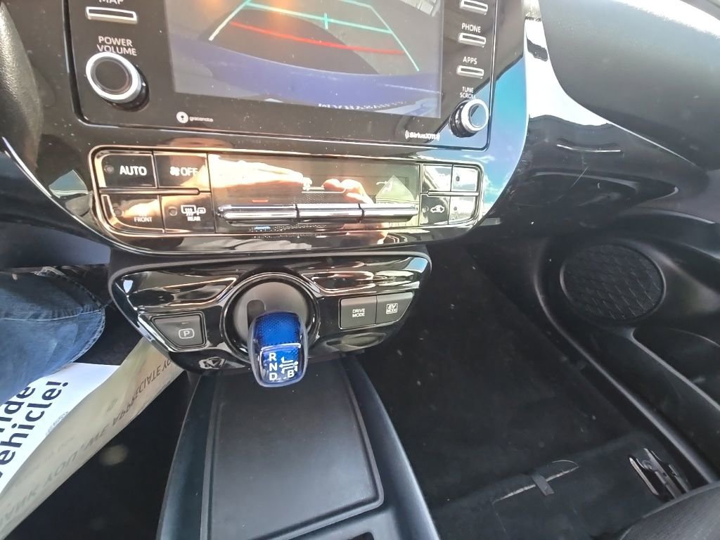 Used 2022 Toyota Prius LE image 18